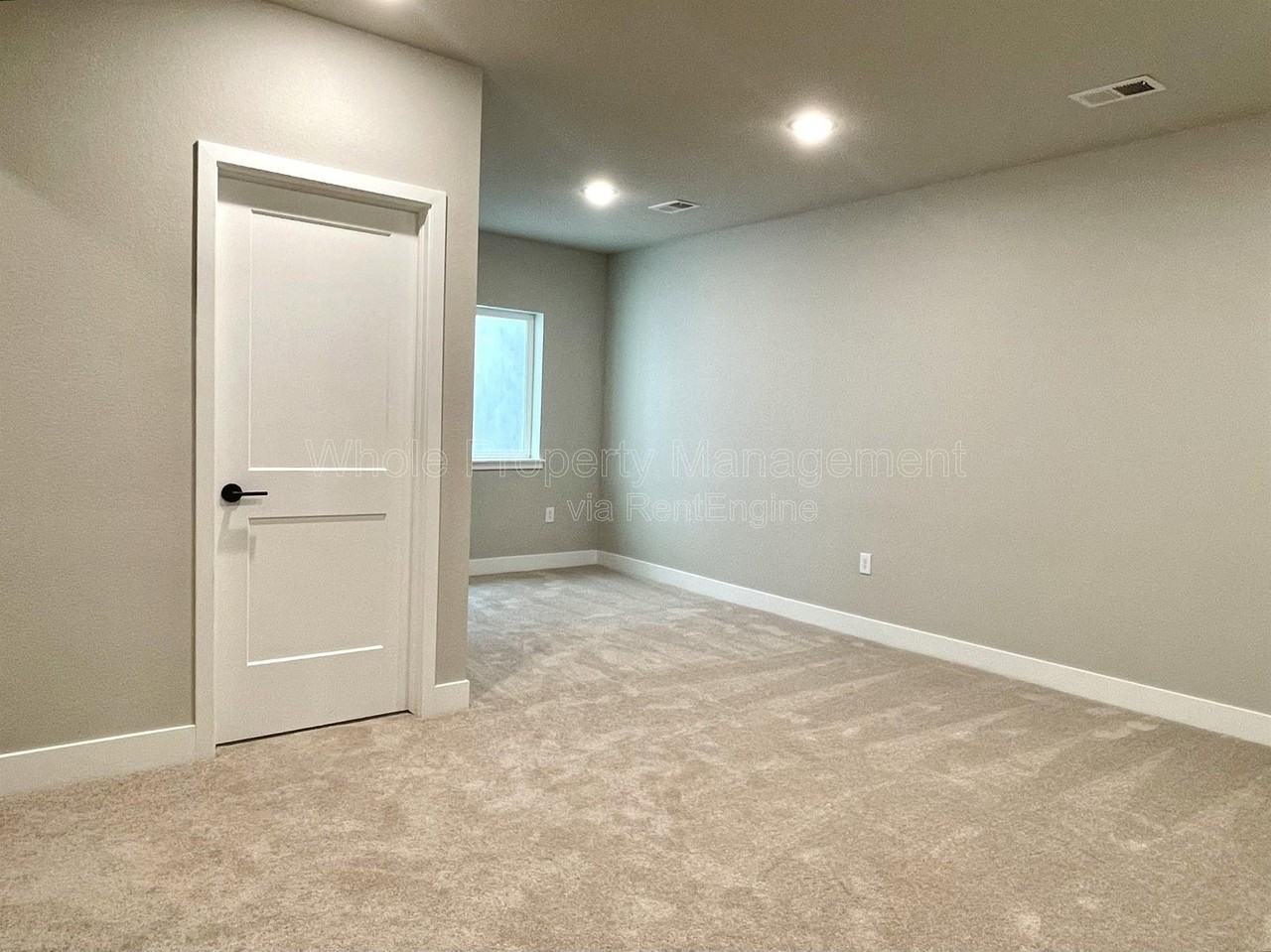 361 Fox Ln - Photo 7 of 28