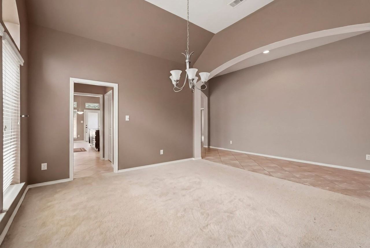 2935 Fair Chase Dr - Photo 4 of 25