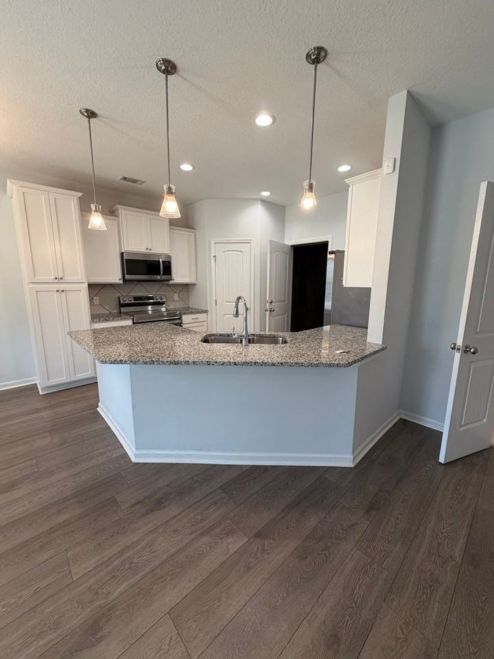 600 Brightleaf Cir - Photo 6 of 28