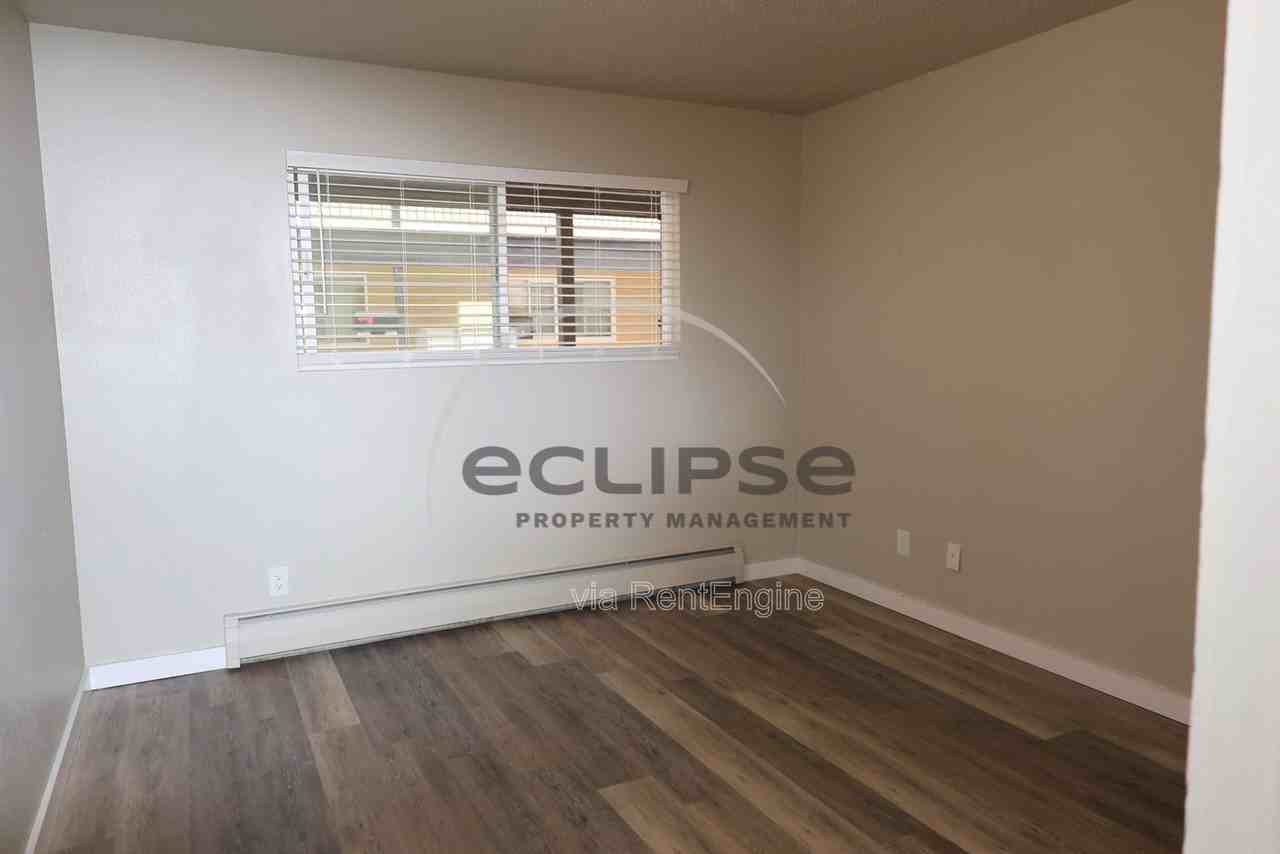 450 Chipeta Ave #06 - Photo 6 of 10