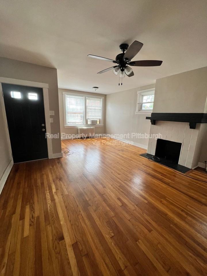 5735 Phillips Ave #1 - Photo 3 of 9