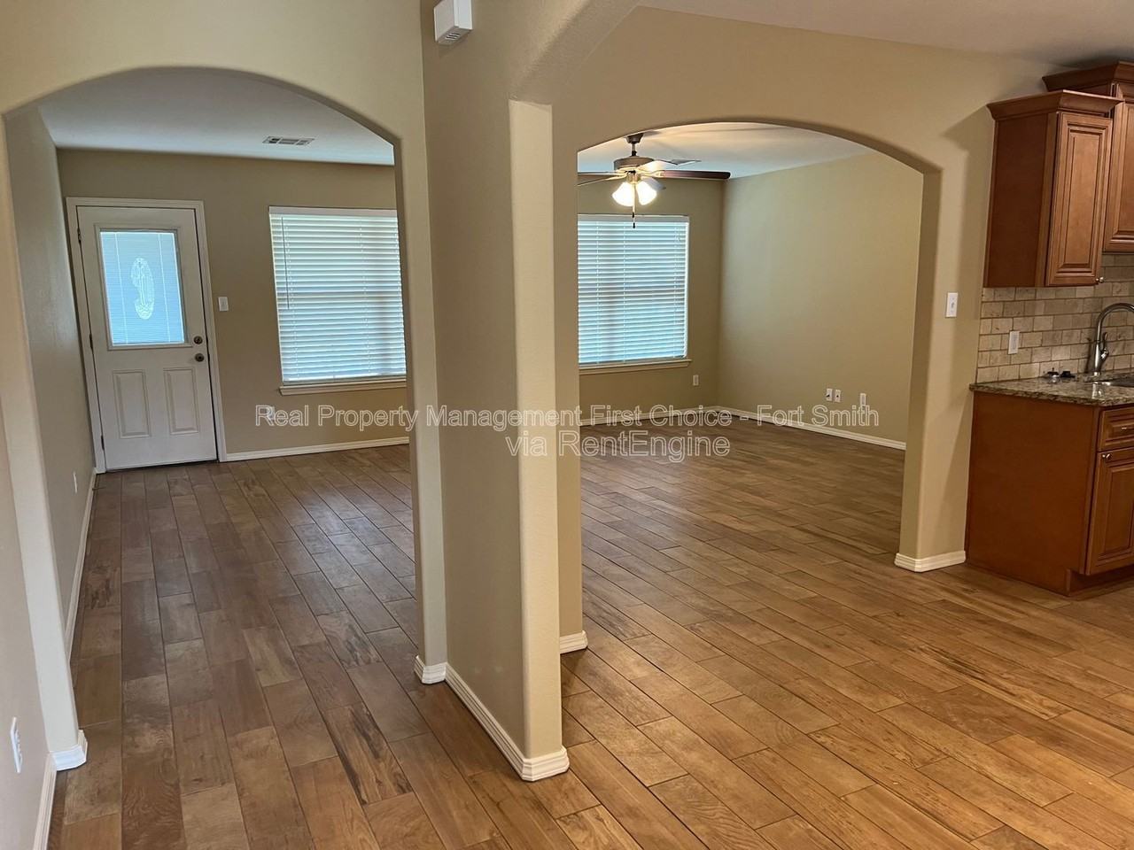 529 Ridge Point Dr - Photo 4 of 7