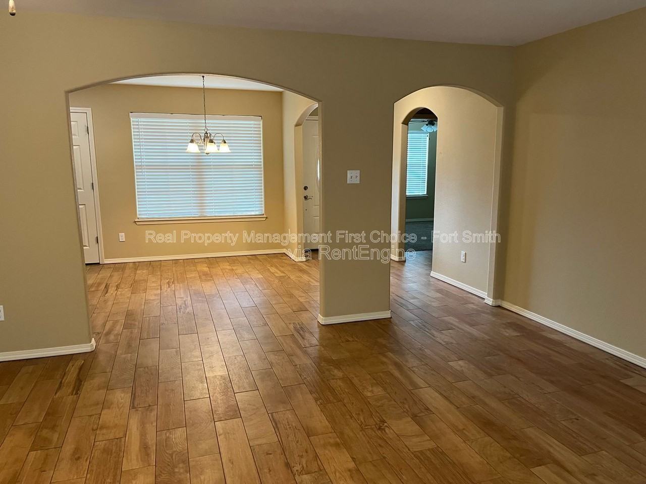 529 Ridge Point Dr - Photo 5 of 7