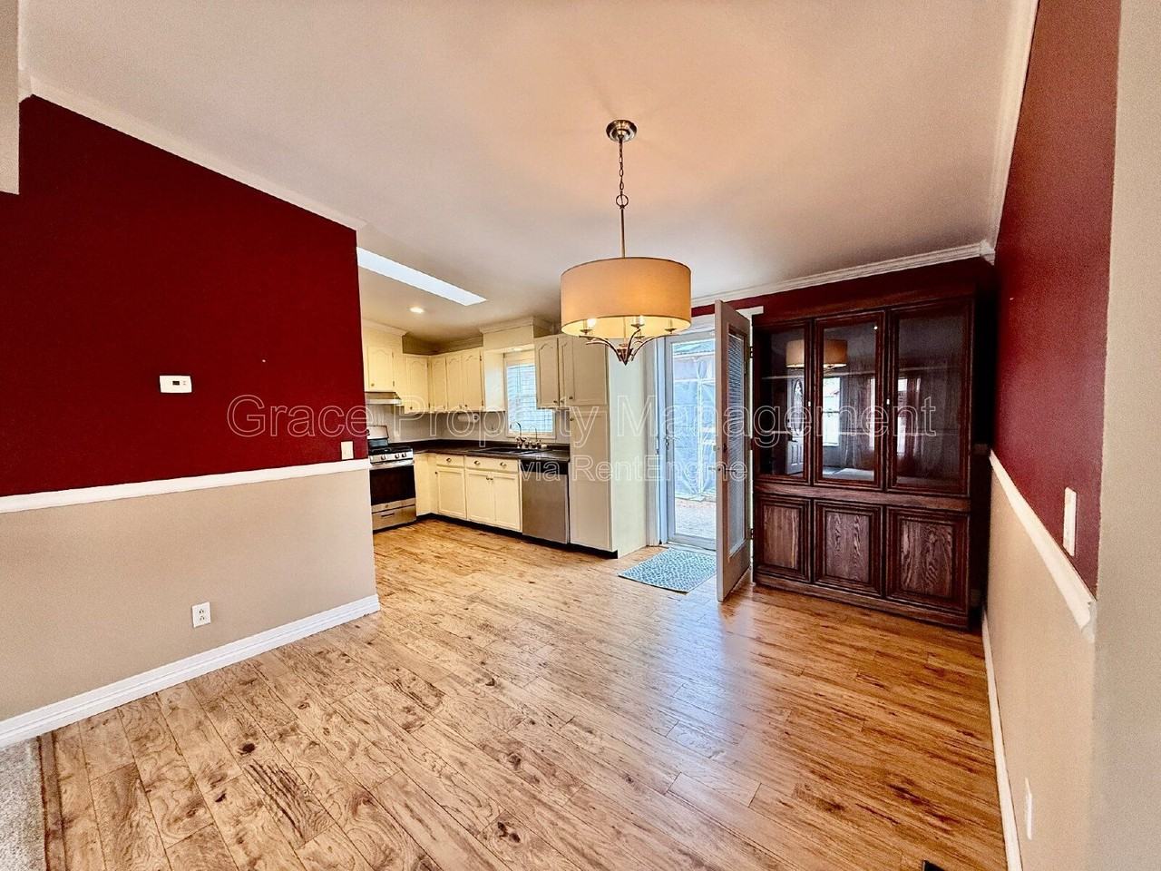 501 Prairie Ave - Photo 4 of 20