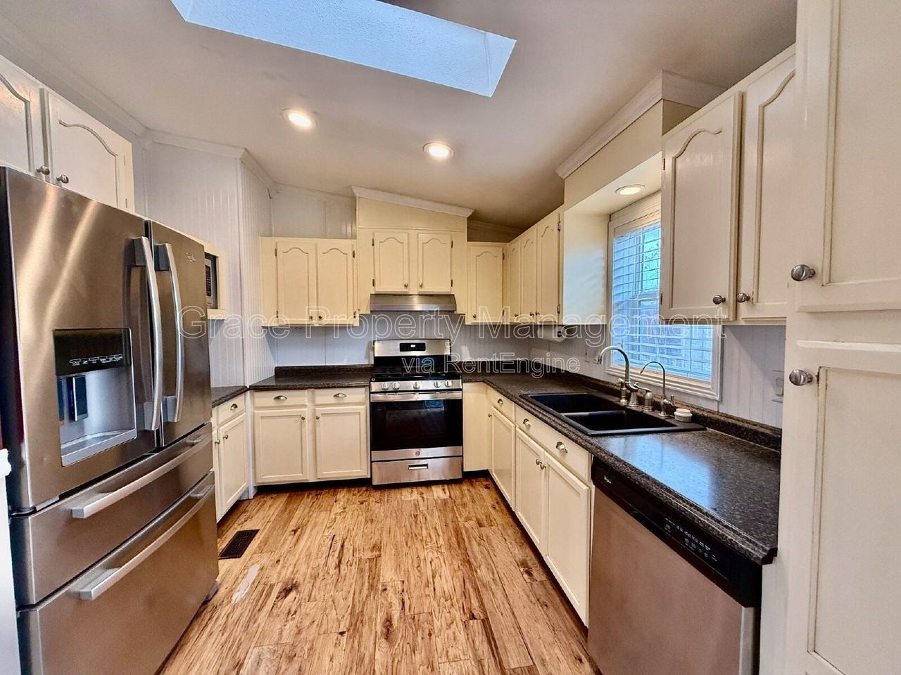 501 Prairie Ave - Photo 5 of 20