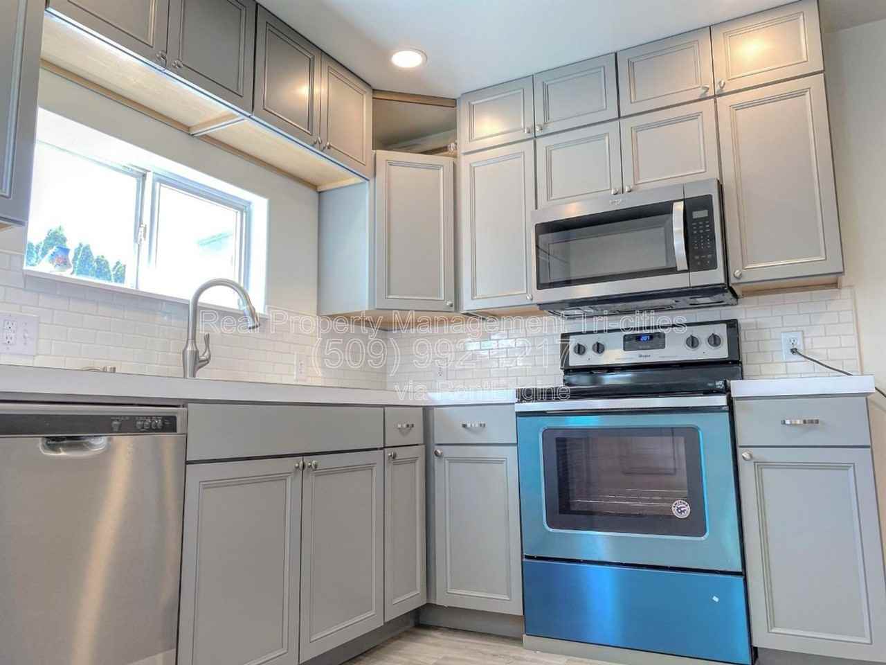 717 S Union St - Photo 6 of 15