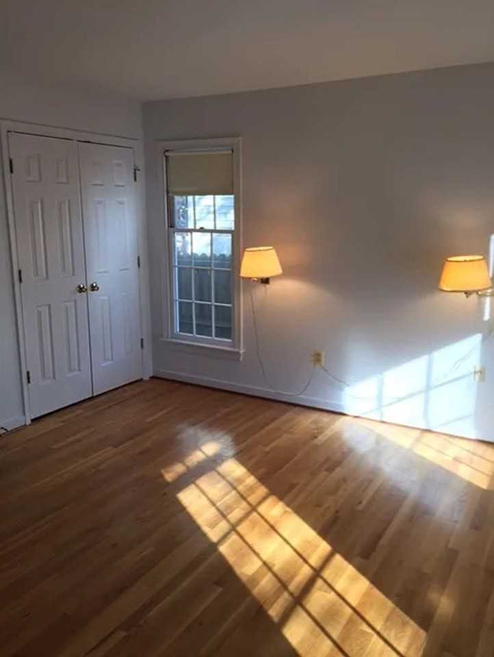 8994 Midway Rd - Photo 5 of 9