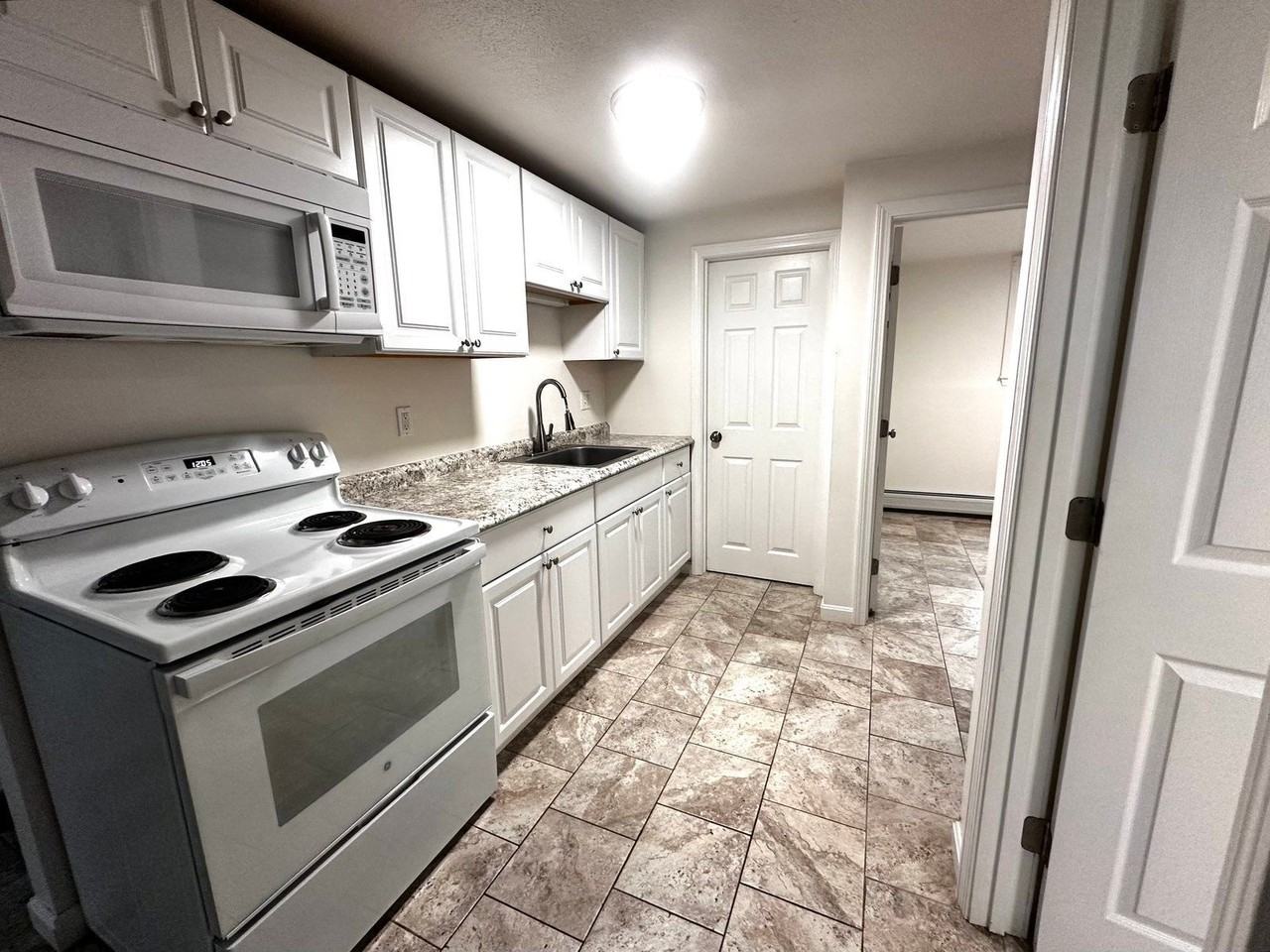 9 Emerald Dr #2 - Photo 2 of 21