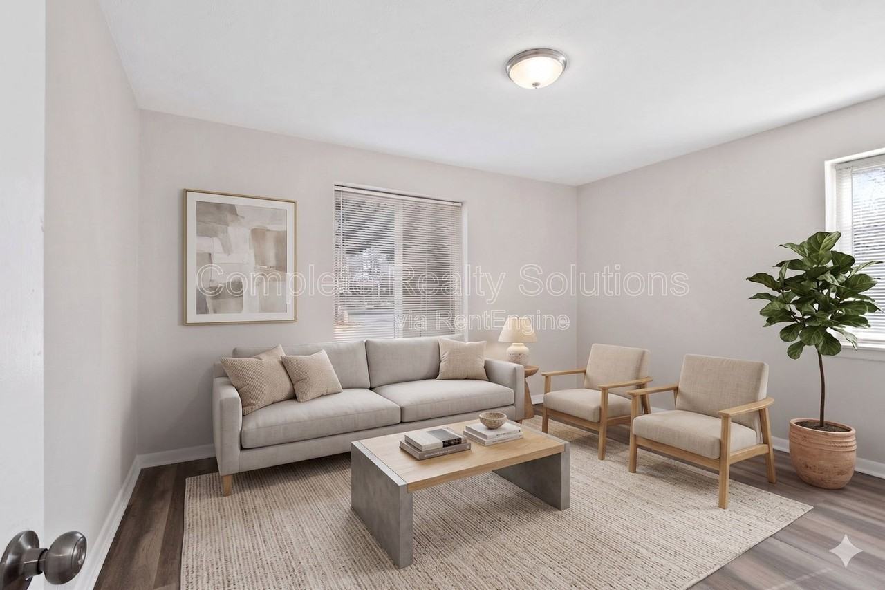 7720 Ahern Ave - Photo 4 of 21