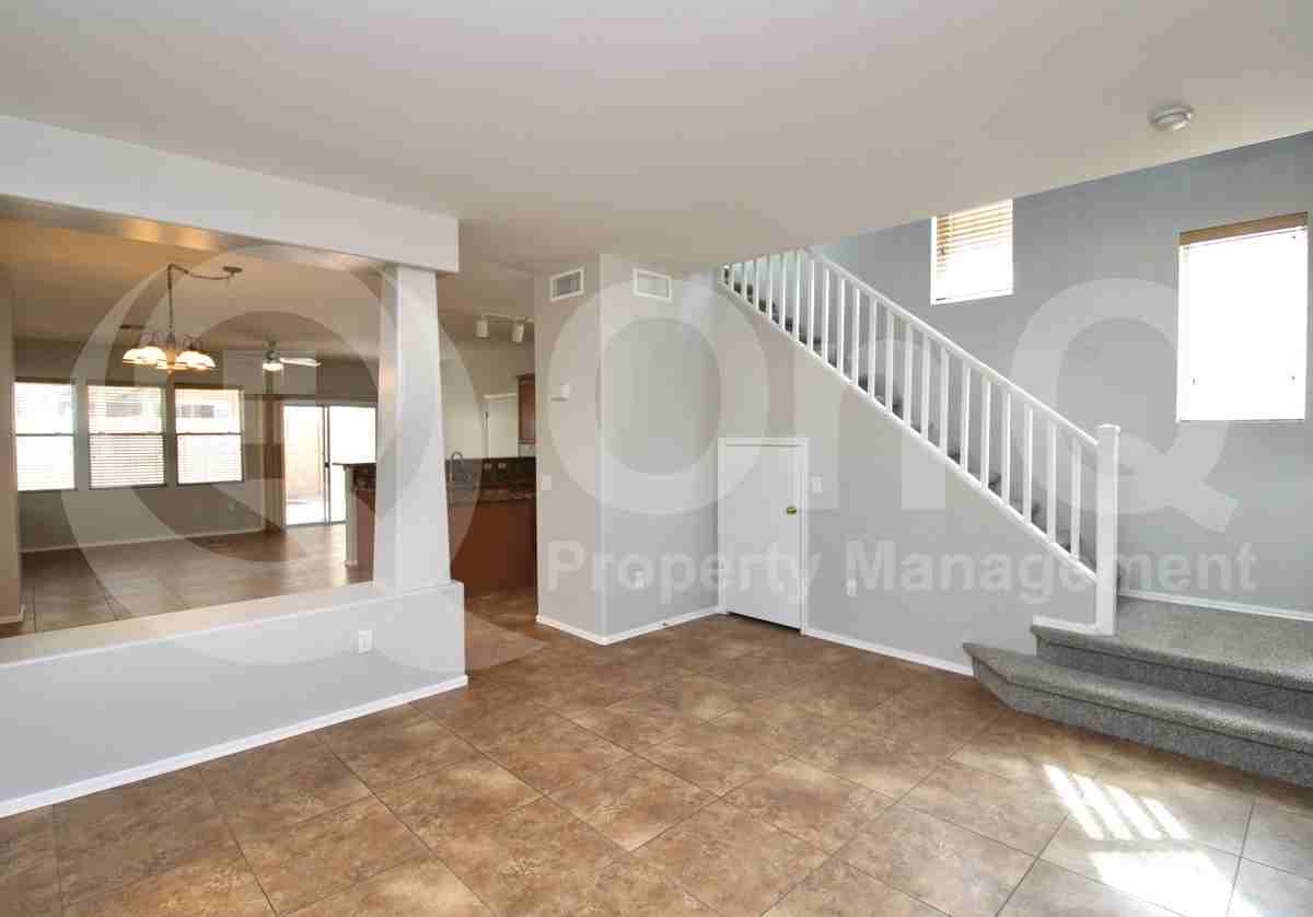 1461 S Pheasant Dr - Photo 6 of 21