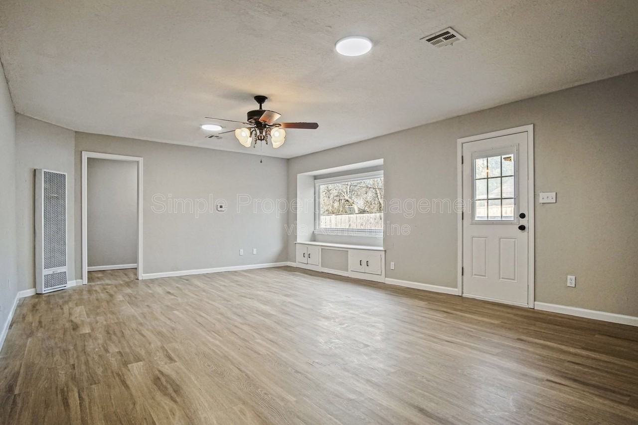 1607 Denison Dr - Photo 2 of 26