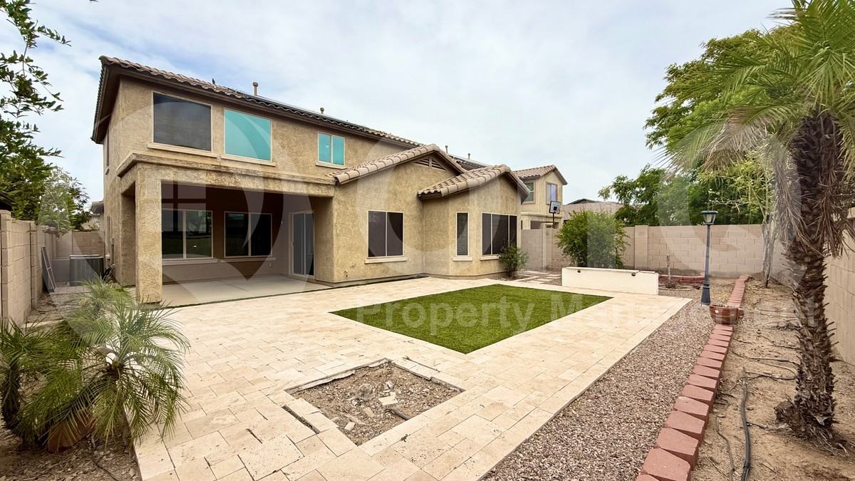 10741 W Yearling Rd - Photo 4 of 28