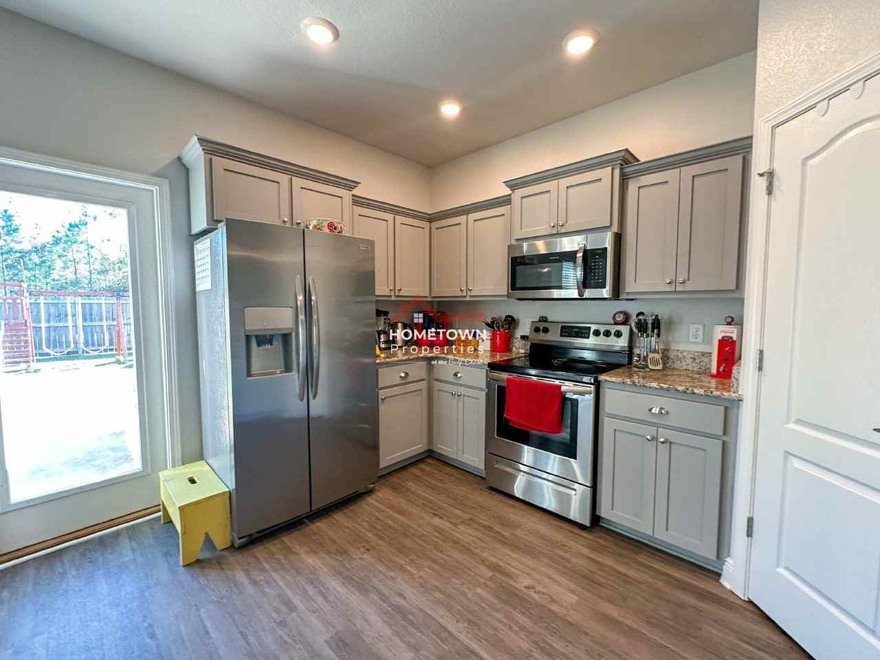 3613 Conley Dr - Photo 4 of 24