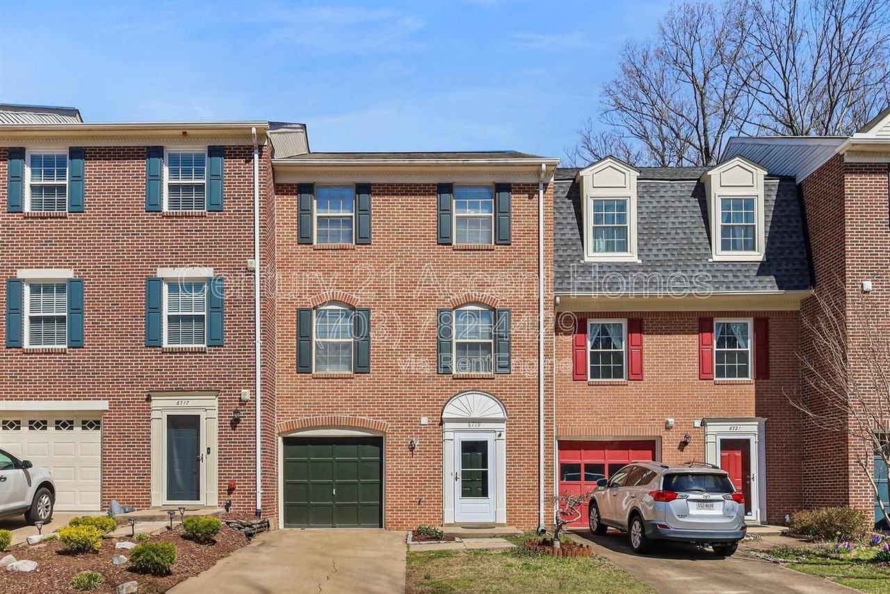 6719 Sunset Woods Ct - Photo 4 of 50