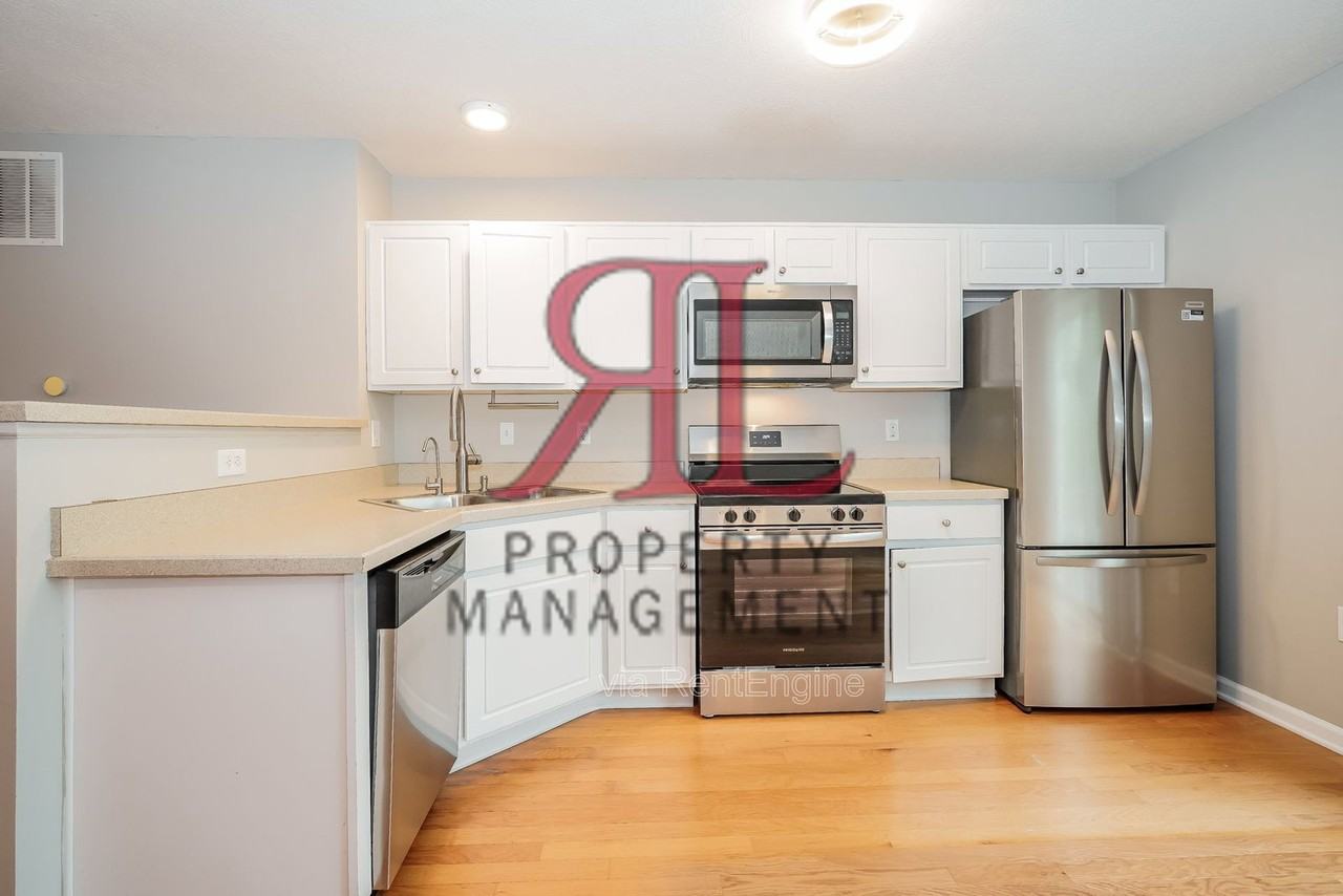 5807 Bridgehampton Dr - Photo 5 of 18