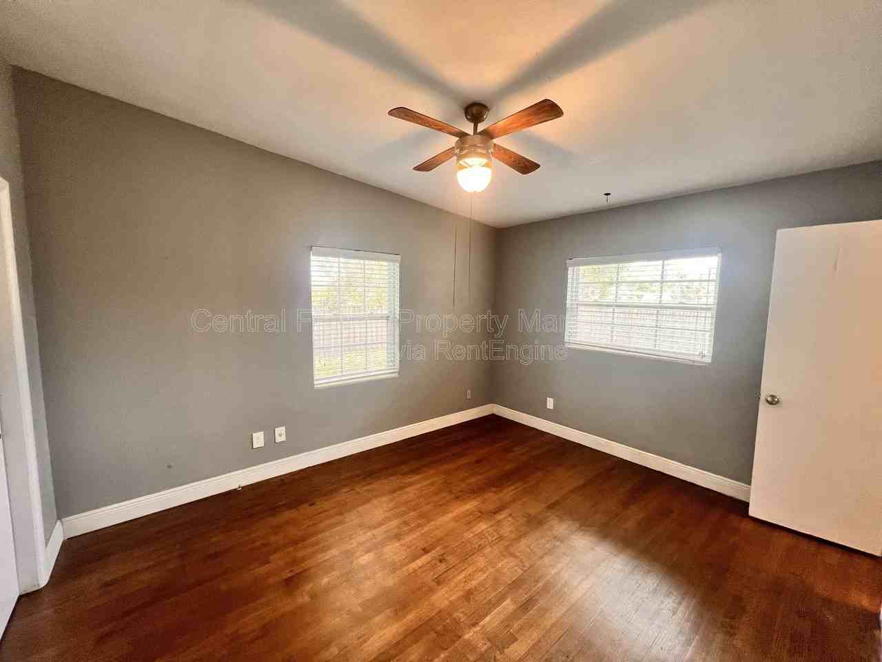 722 Baltimore Dr - Photo 4 of 17