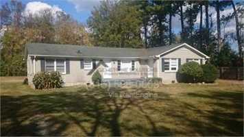 featured image of 200 Sharon Cir #B