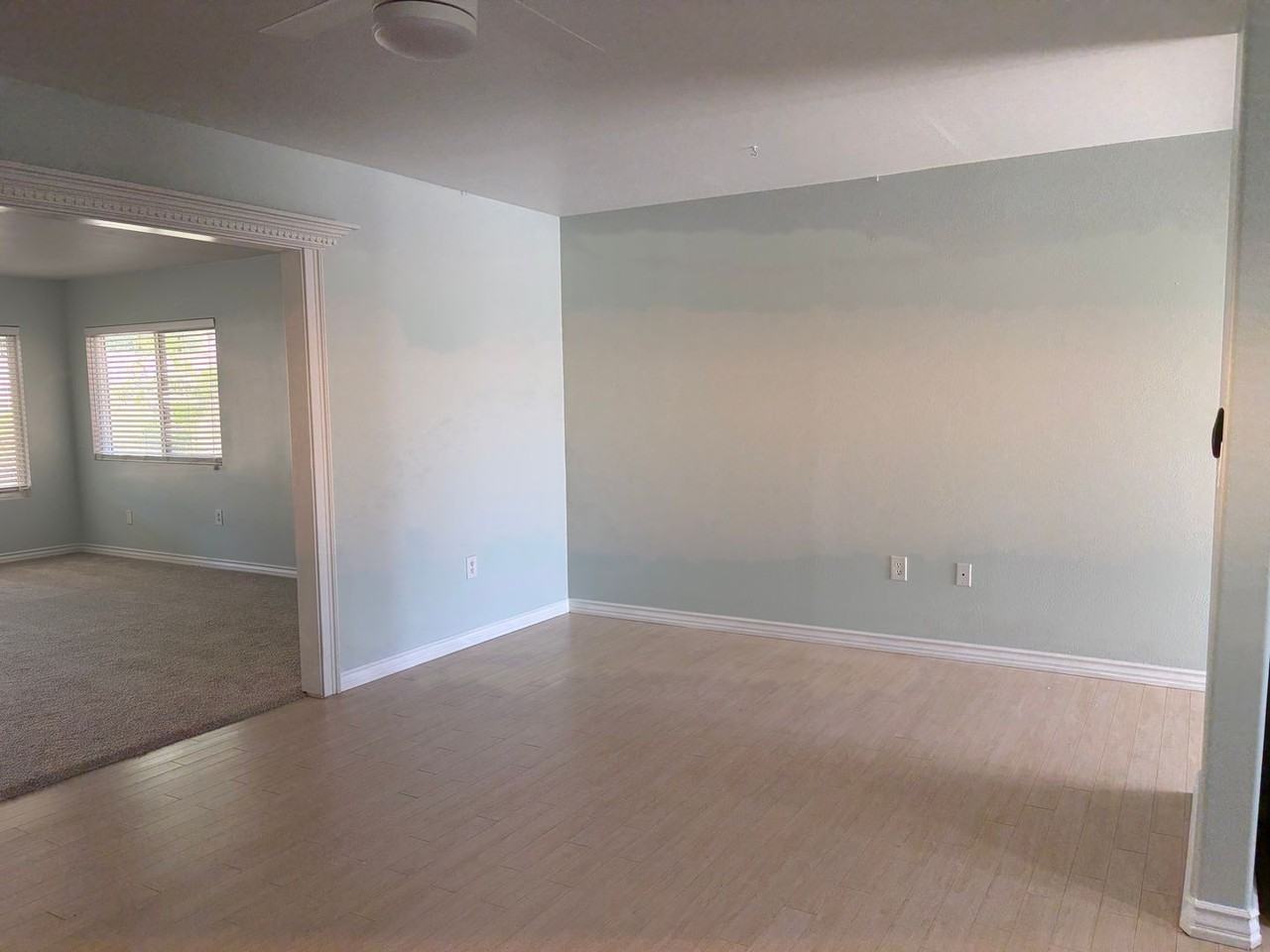 28033 Radford Dr - Photo 7 of 30