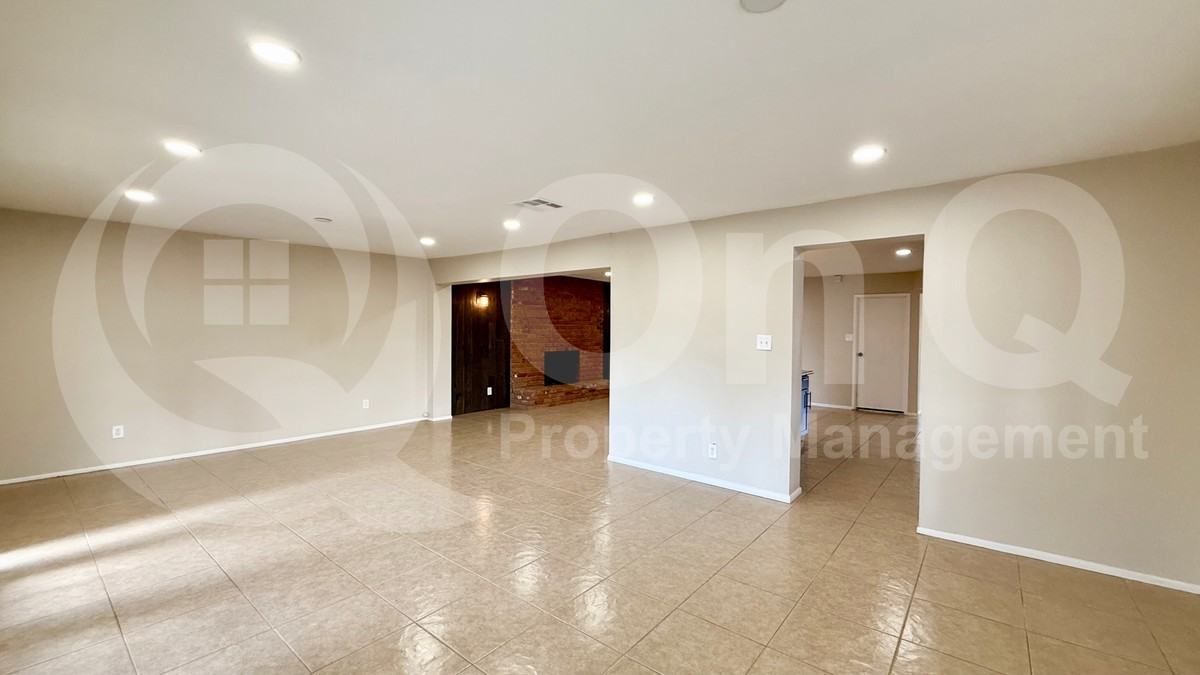 1275 E Loma Vista Dr - Photo 5 of 26