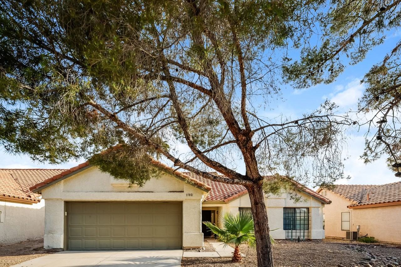1780 Yellowwood Dr
