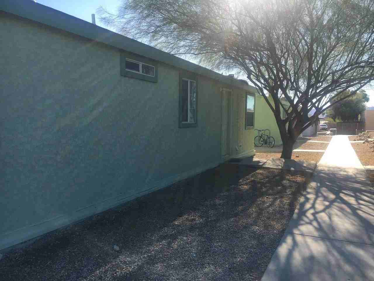 1915 N Park Ave #2 - Photo 3 of 12