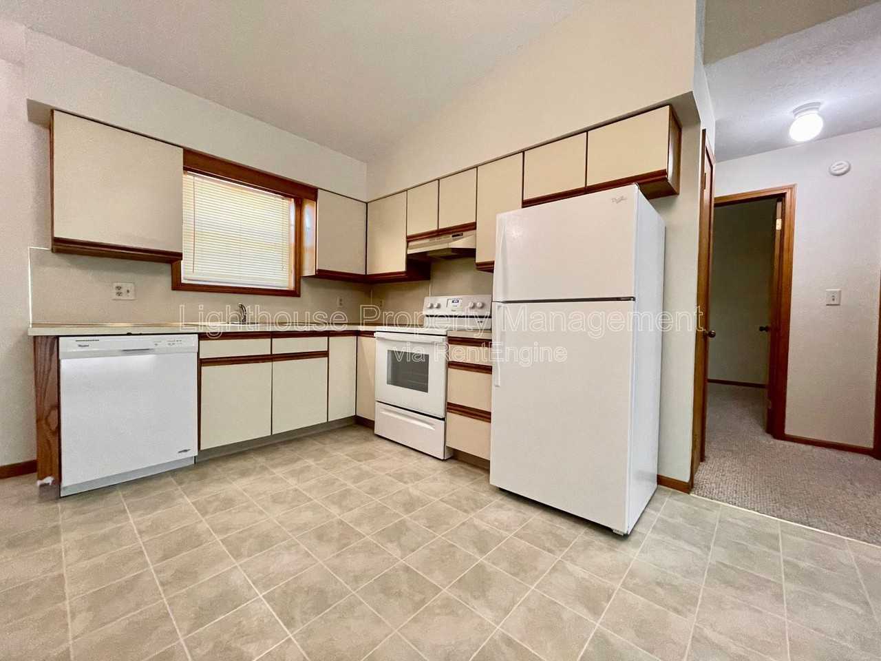 16548 Taft Rd - Photo 2 of 14