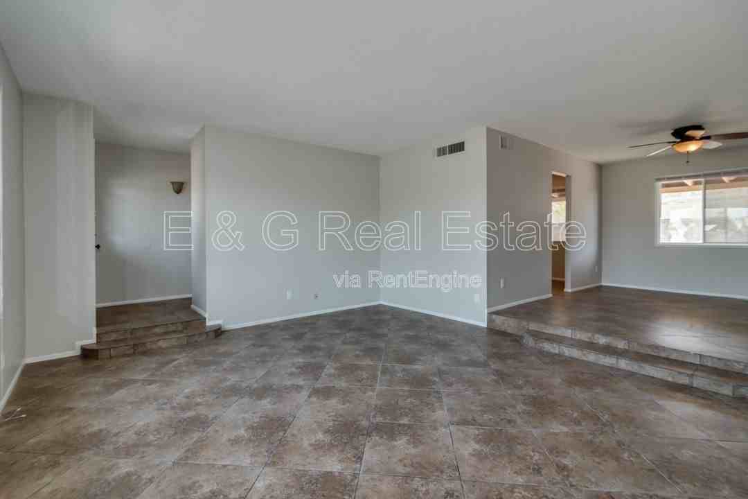137 E Riviera Dr - Photo 5 of 29