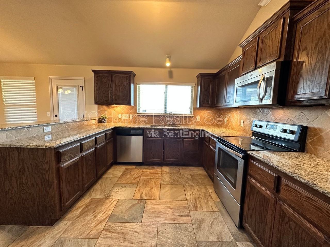 19609 Vista Ave - Photo 7 of 28