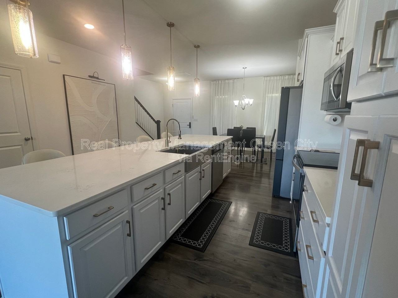 3011 Pinehills Way - Photo 4 of 20
