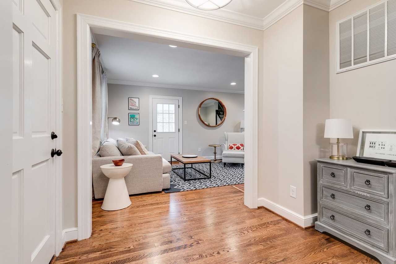 4907 Cutshaw Ave - Photo 3 of 32