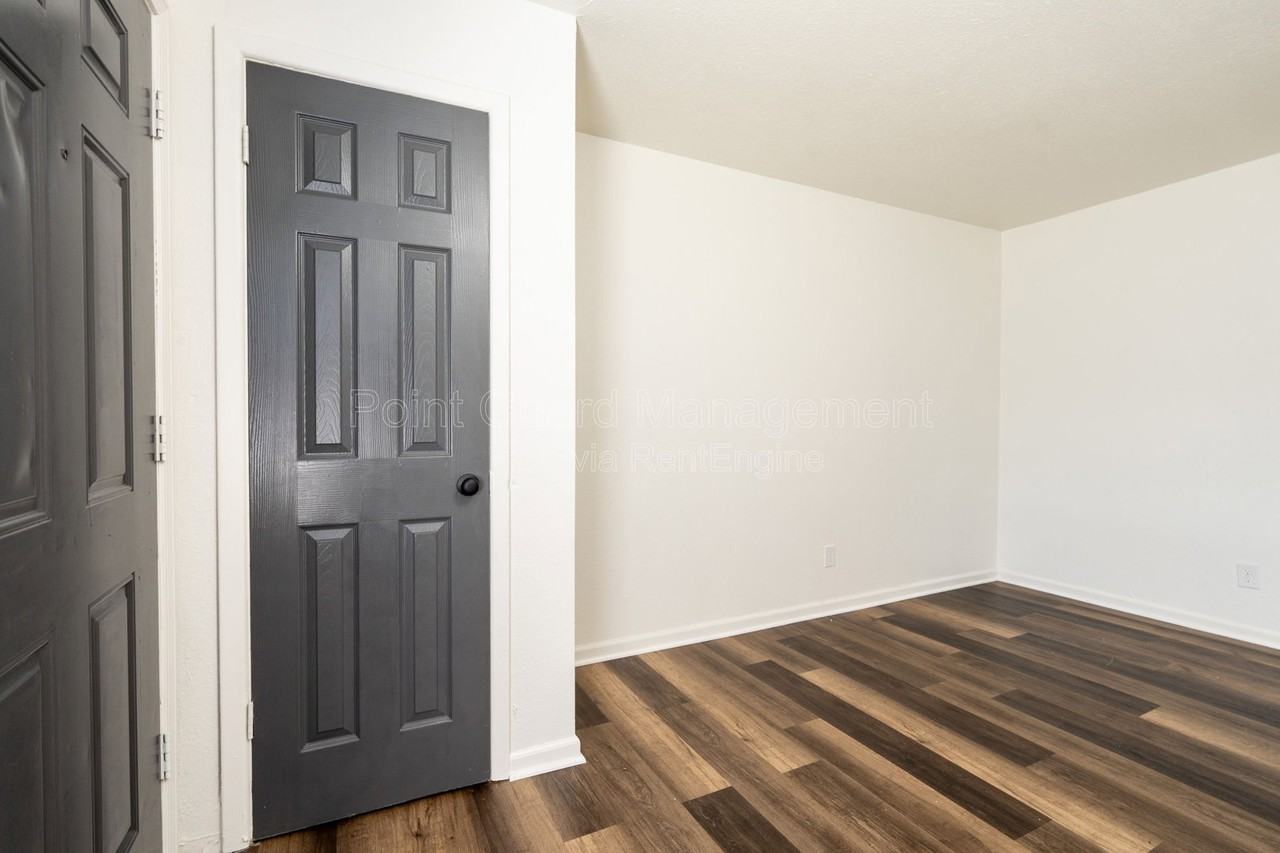 1318 N Piatt Ave #B