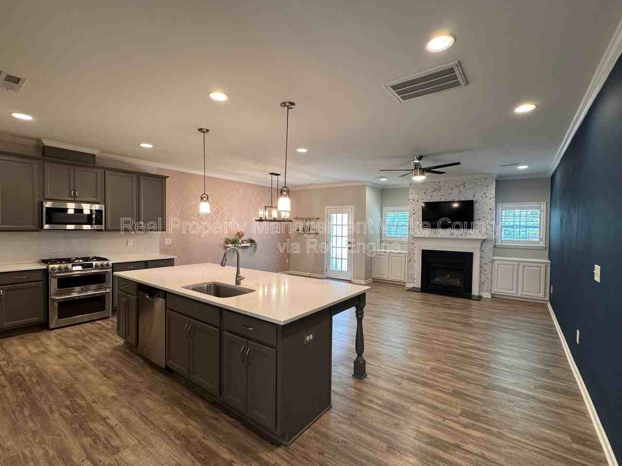 166 Gulley Glen Dr - Photo 3 of 45