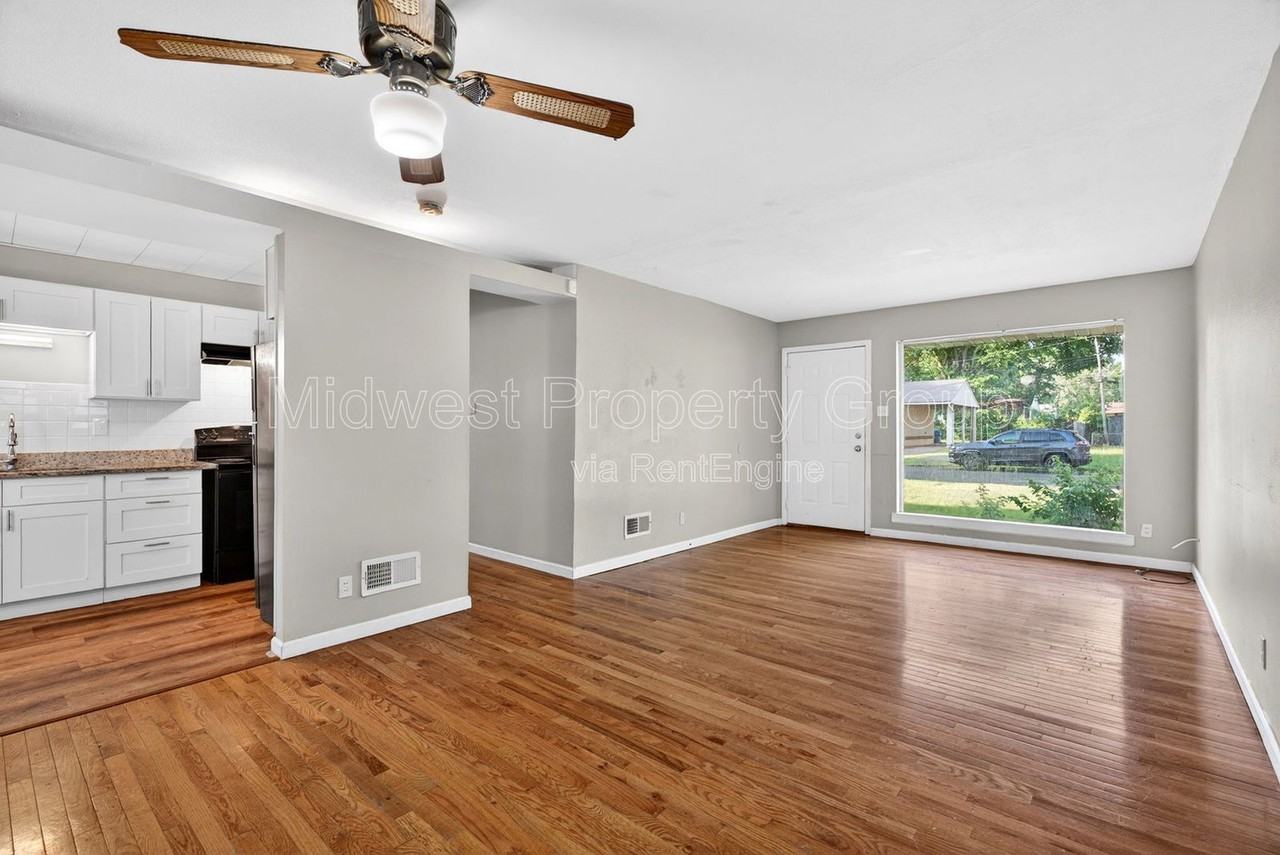 710 Tyson Dr - Photo 3 of 31