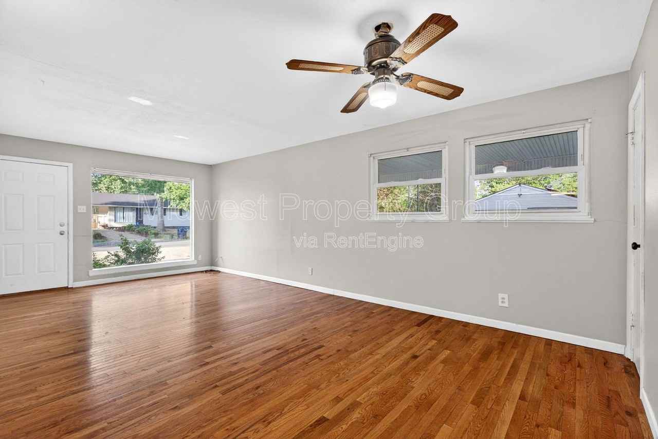 710 Tyson Dr - Photo 4 of 31