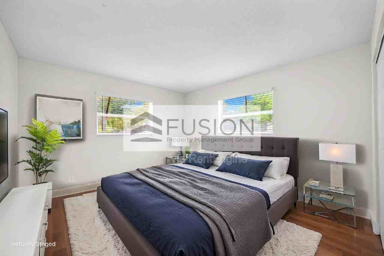 881 Sw 74th Ter #102C - Photo 5 of 17