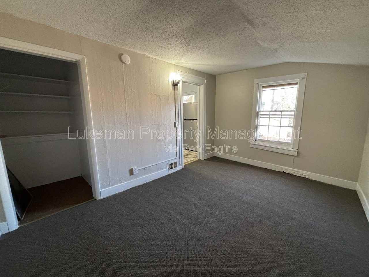 515 Locust St #3 - Photo 3 of 6