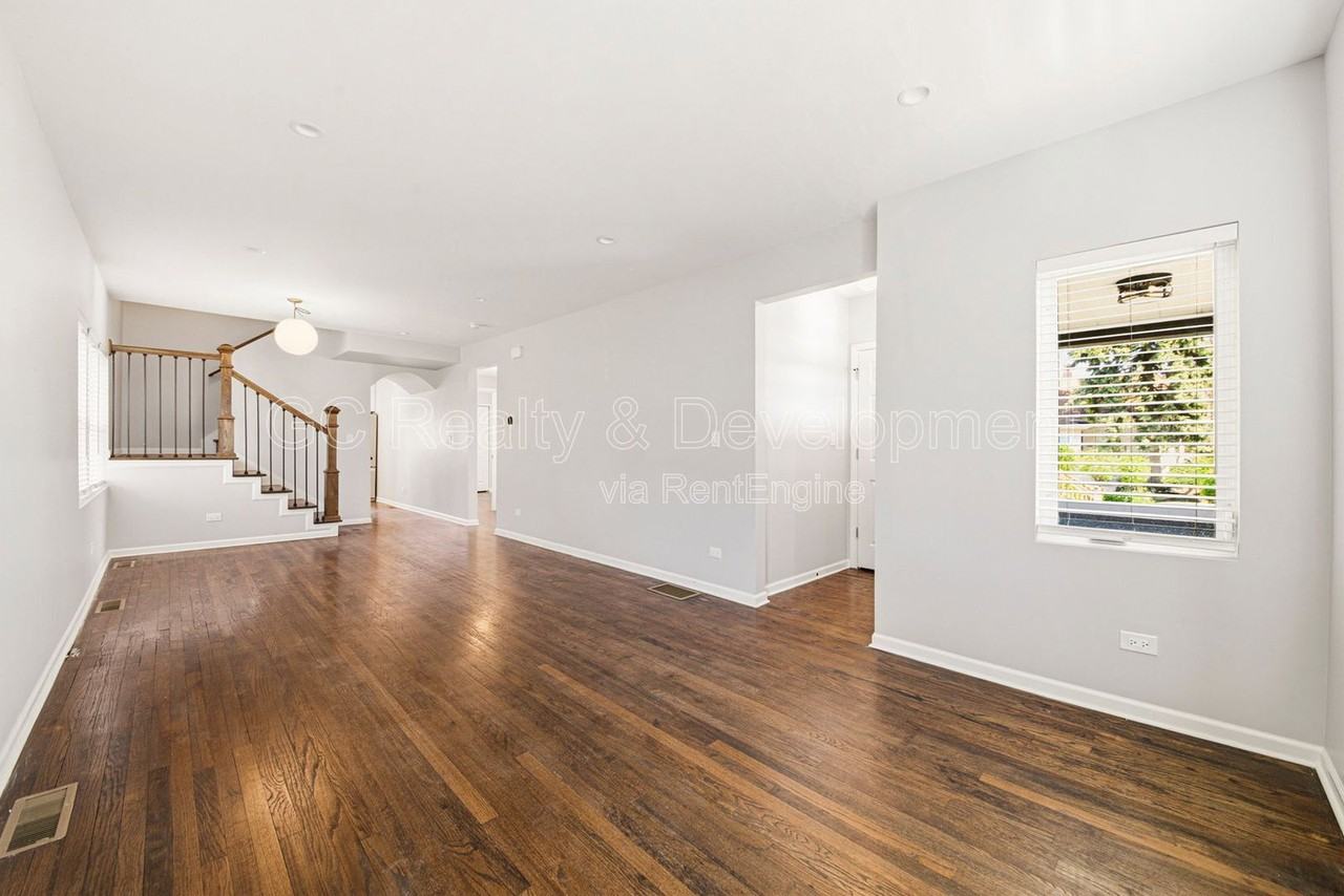 2036 S 1st Ave - Photo 2 of 19