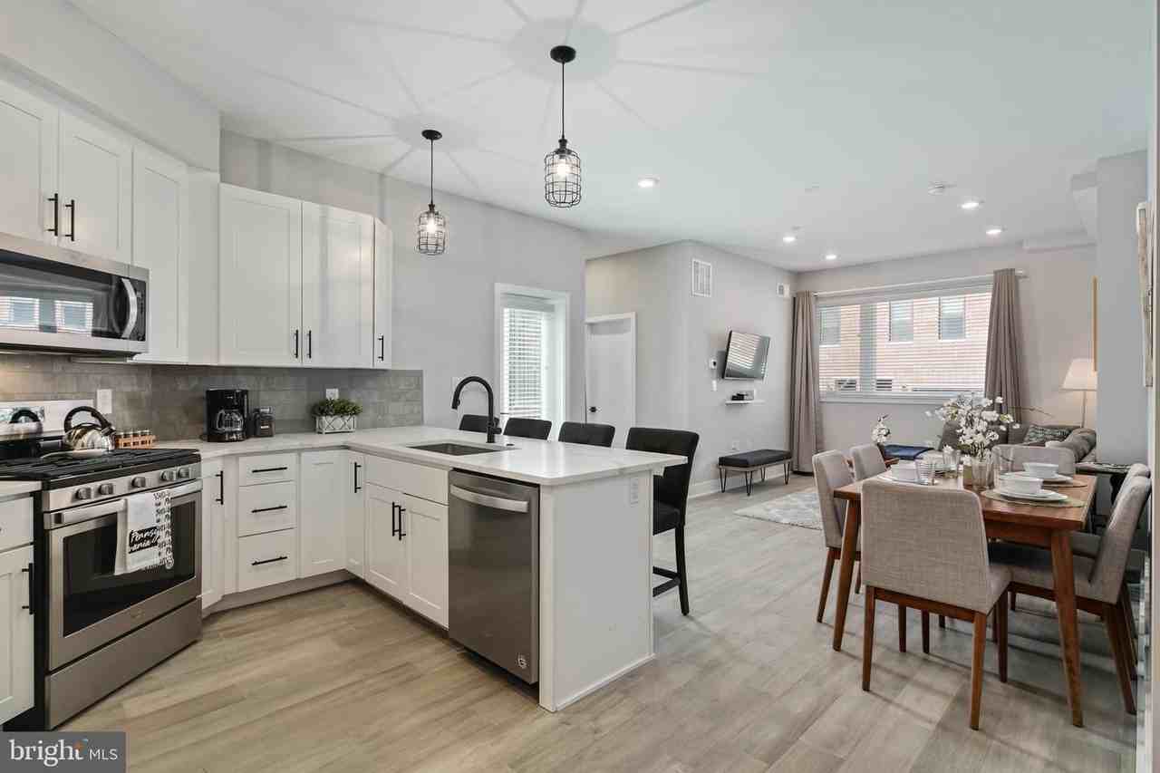 2537 Grays Ferry Ave #A - Photo 3 of 18