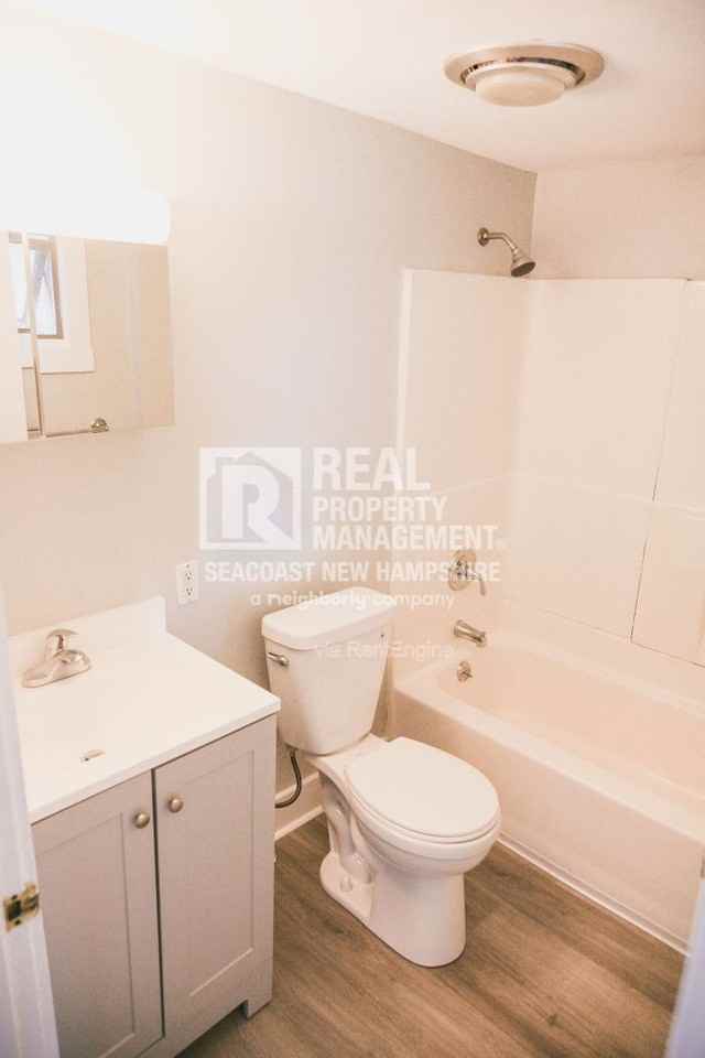 27 Rochester St #A - Photo 7 of 13
