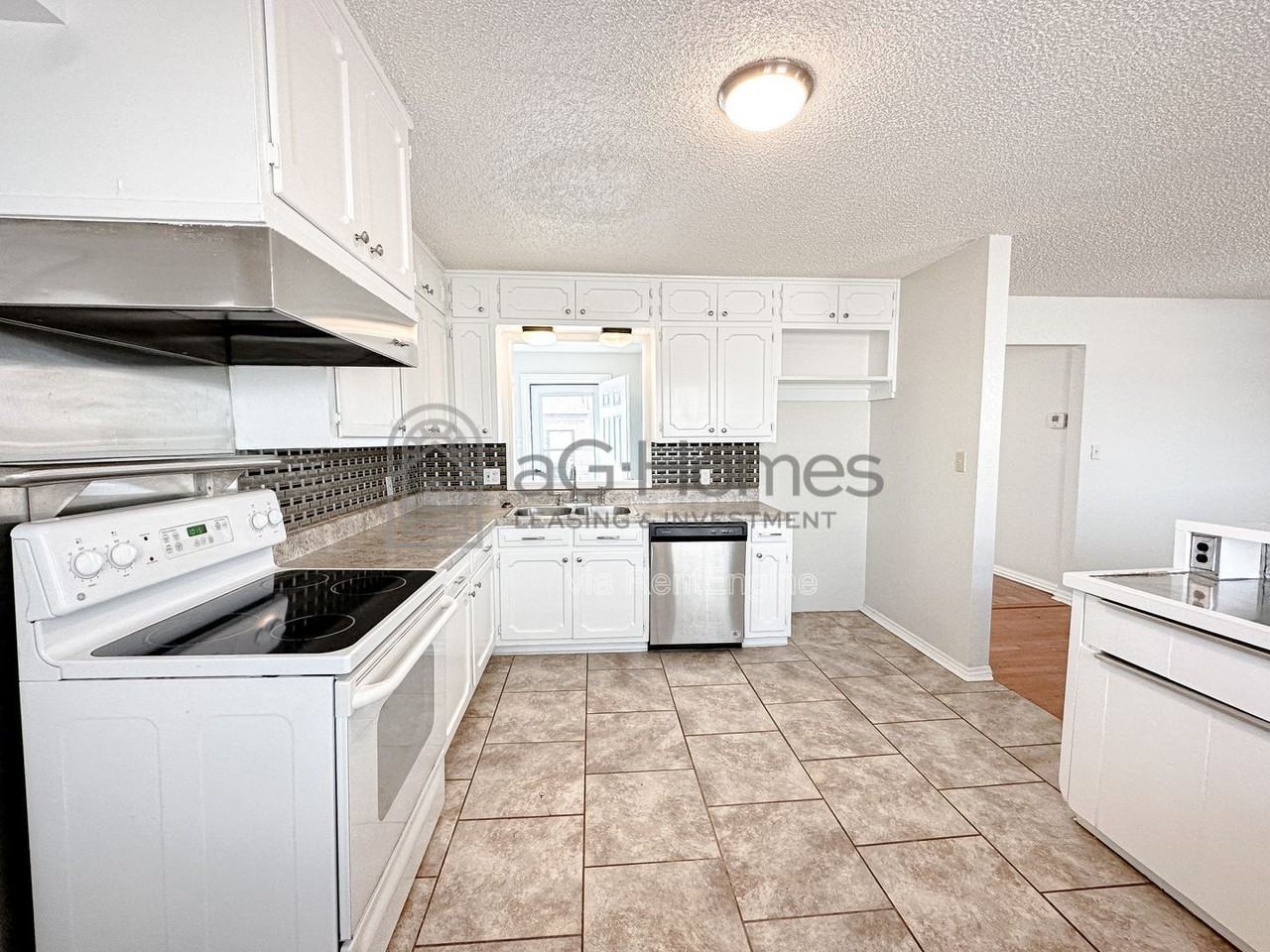 2017 N Keeton Ave - Photo 6 of 33