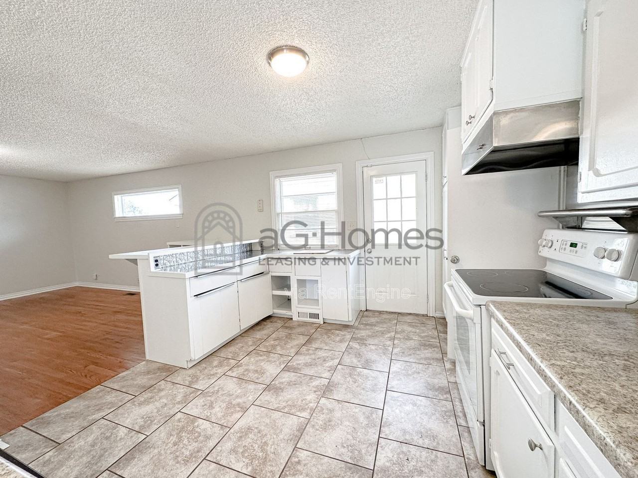 2017 N Keeton Ave - Photo 7 of 33