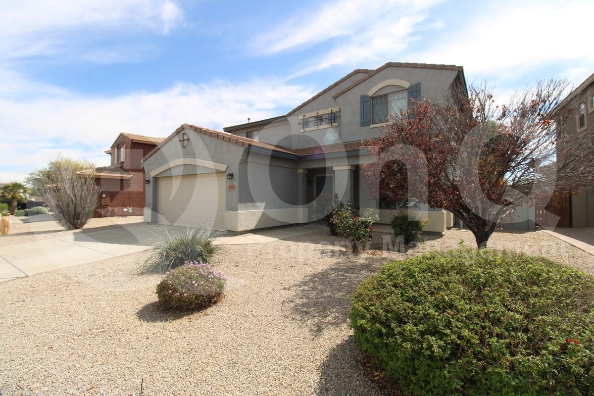 17331 W Saguaro Ln - Photo 3 of 27