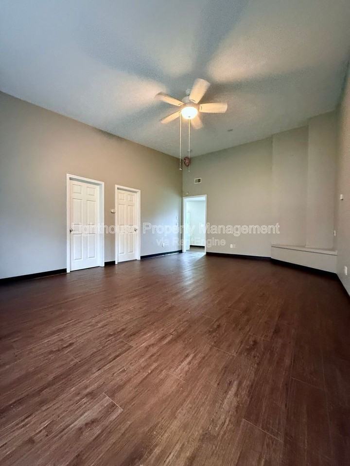 8497 Douglas Ave #1 - Photo 4 of 13
