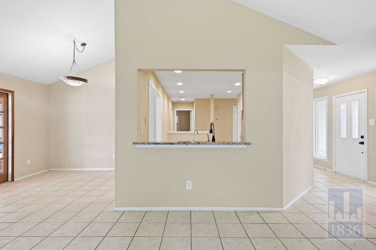 2616 Chowan Cv - Photo 3 of 50