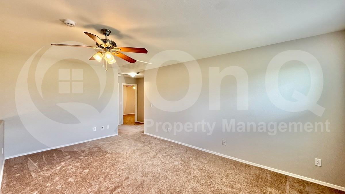 16903 W Marconi Ave - Photo 4 of 47