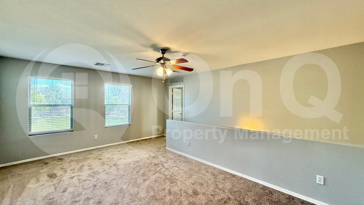 16903 W Marconi Ave - Photo 5 of 47