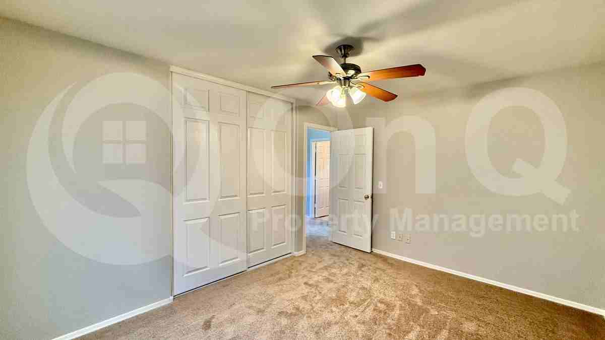 16903 W Marconi Ave - Photo 7 of 47