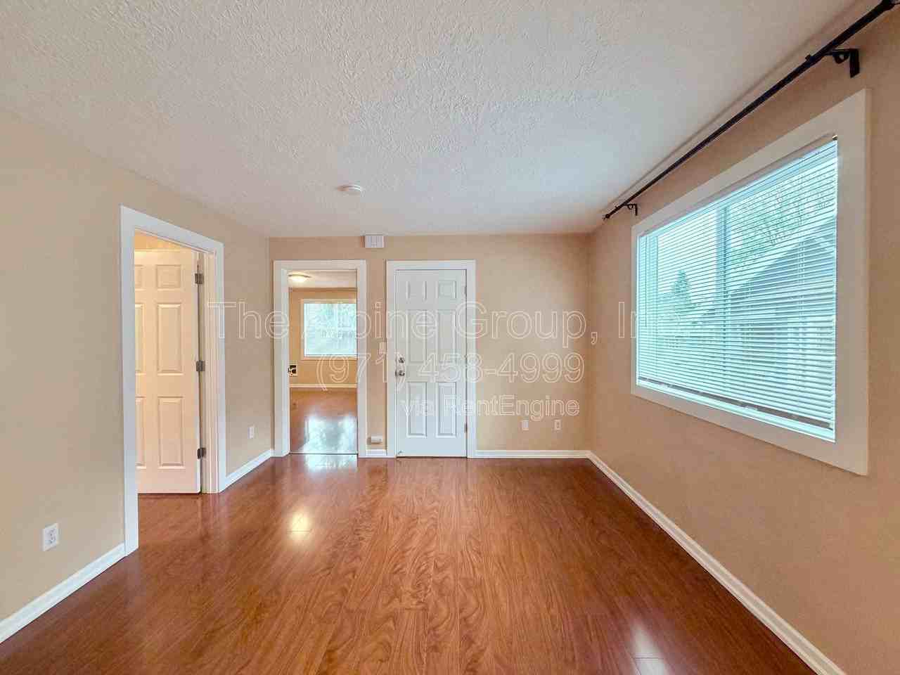 3720 Se 14th Ave #B - Photo 5 of 22