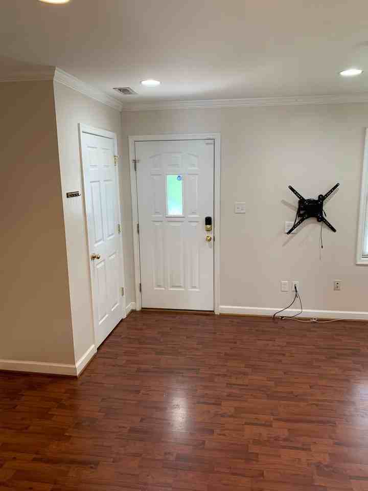 1400 N 33rd St - Photo 2 of 16