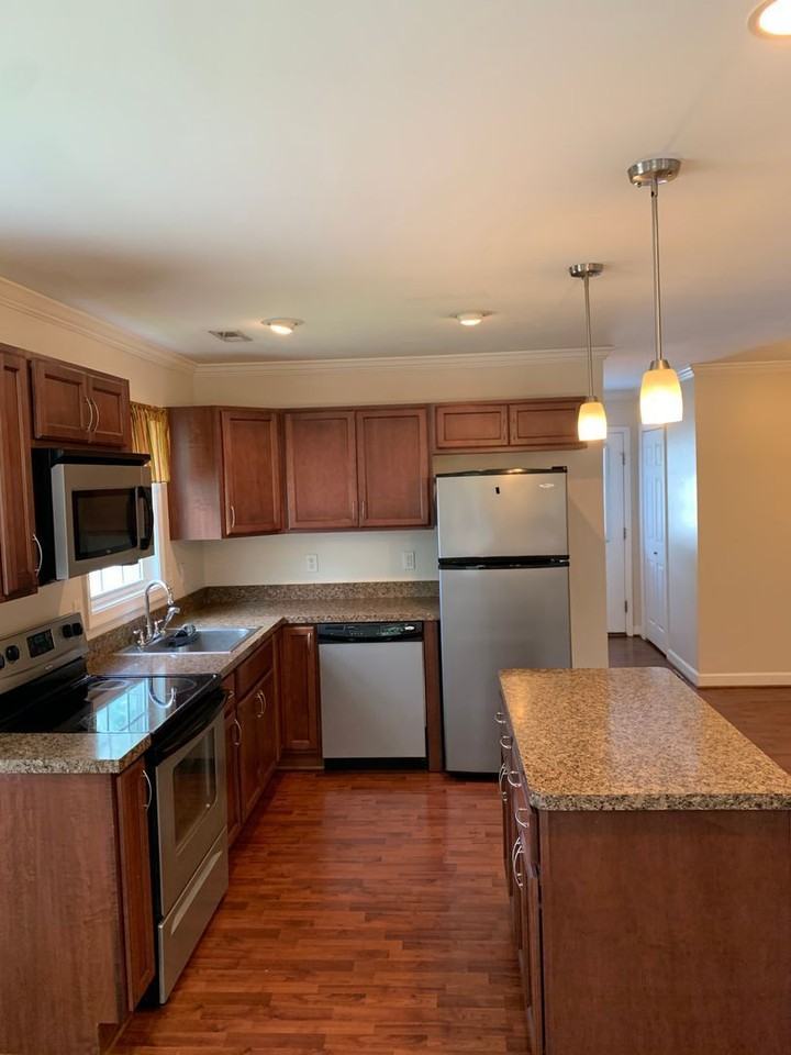 1400 N 33rd St - Photo 4 of 16